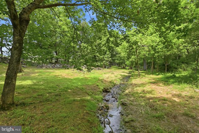34294 BRIDGESTONE LN, Bluemont, VA 20135