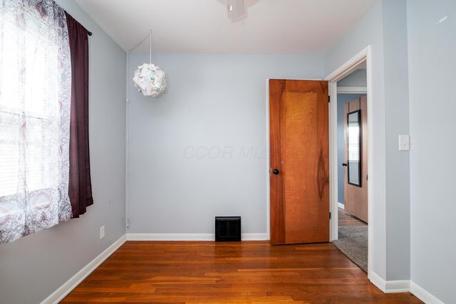 2804 Columbus Street, Grove City, OH 43123