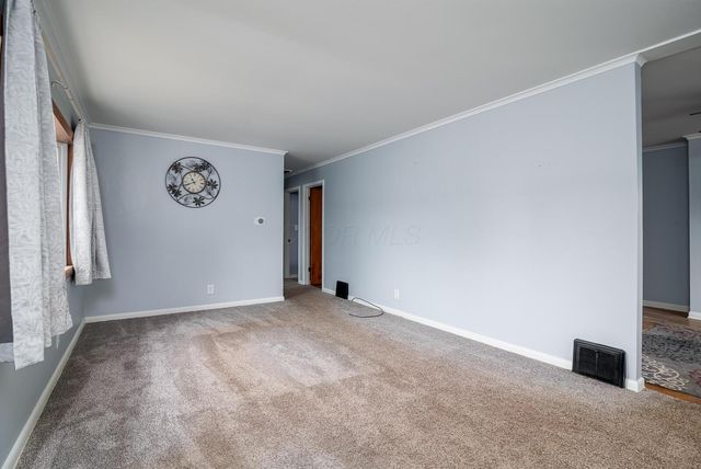 2804 Columbus Street, Grove City, OH 43123