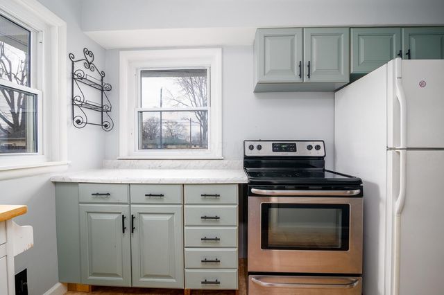 2804 Columbus Street, Grove City, OH 43123