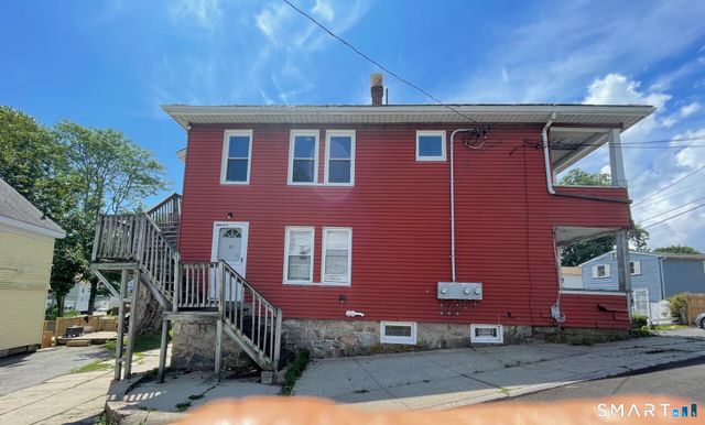 30 Chappell Street, New London, CT 06320