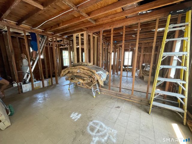 30 Chappell Street, New London, CT 06320