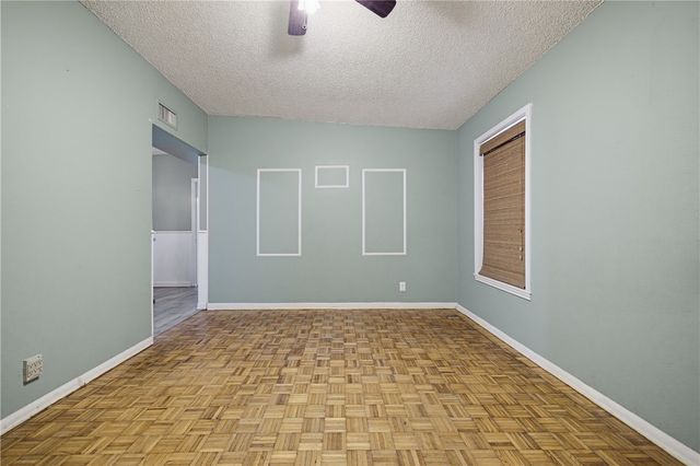 1114 Crescent Dr, Corpus Christi, TX 78412