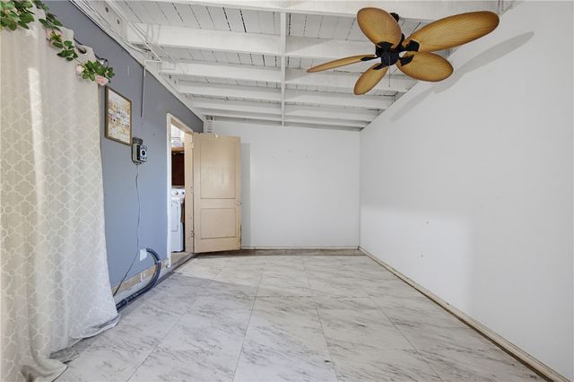 1114 Crescent Dr, Corpus Christi, TX 78412