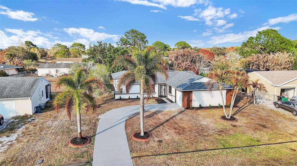 257 SW Cherryhill Road, Port St. Lucie, FL 34953