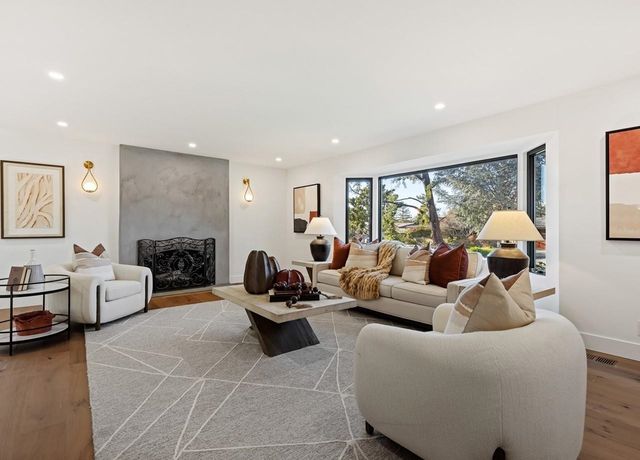 2530 Roundhill Dr, Alamo, CA 94507