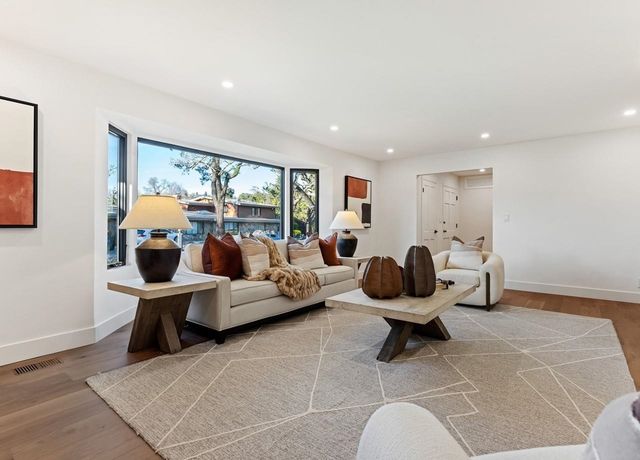 2530 Roundhill Dr, Alamo, CA 94507