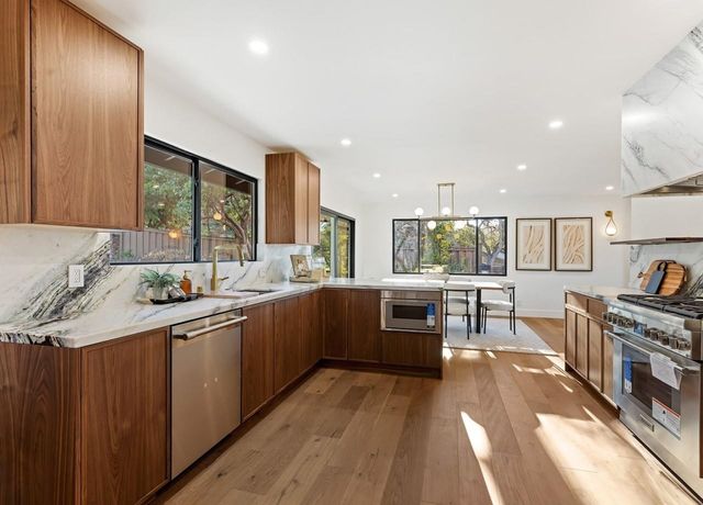 2530 Roundhill Dr, Alamo, CA 94507