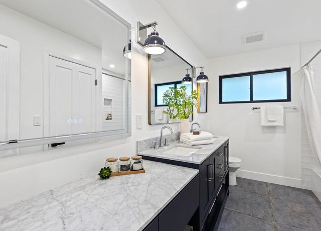 2530 Roundhill Dr, Alamo, CA 94507