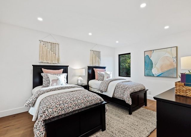 2530 Roundhill Dr, Alamo, CA 94507