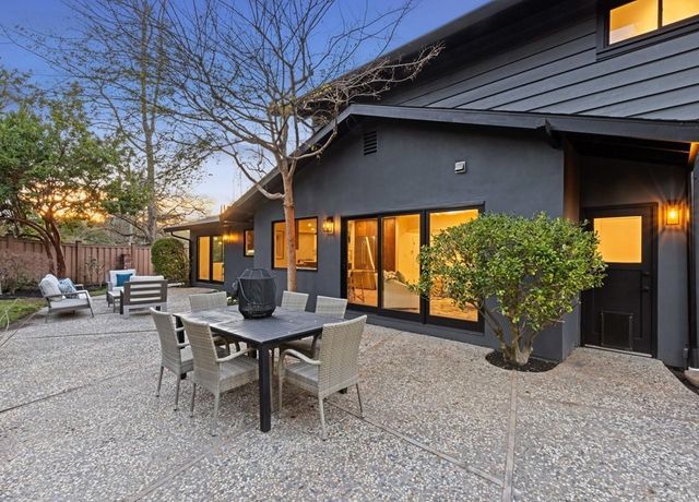 2530 Roundhill Dr, Alamo, CA 94507