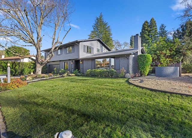 2530 Roundhill Dr, Alamo, CA 94507