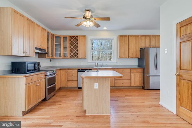 7403 COLROSS GLEN DR, King George, VA 22485