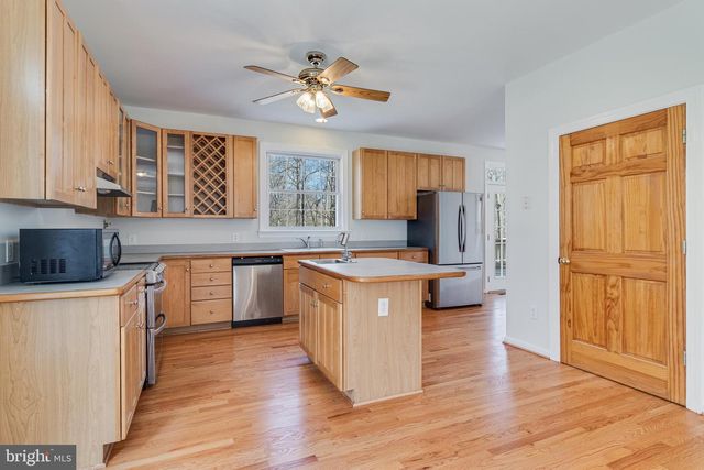 7403 COLROSS GLEN DR, King George, VA 22485