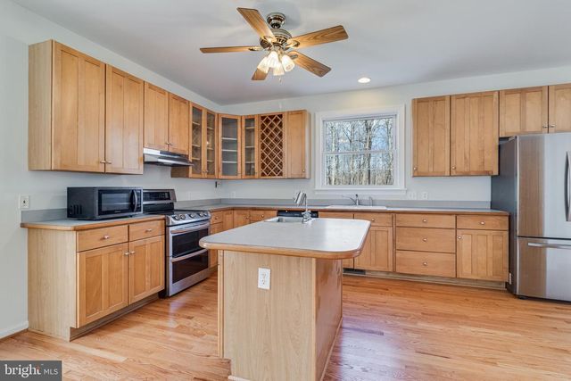 7403 COLROSS GLEN DR, King George, VA 22485