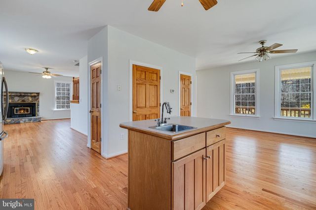 7403 COLROSS GLEN DR, King George, VA 22485