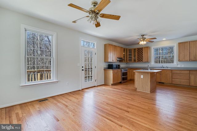 7403 COLROSS GLEN DR, King George, VA 22485