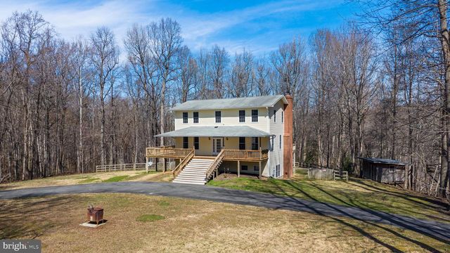 7403 COLROSS GLEN DR, King George, VA 22485