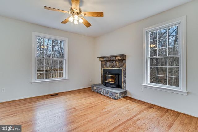 7403 COLROSS GLEN DR, King George, VA 22485