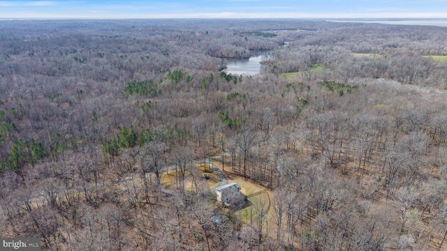 7403 COLROSS GLEN DR, King George, VA 22485