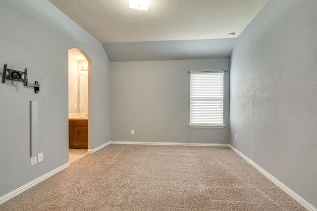 4112 Hialeah Drive, Denton, TX 76210