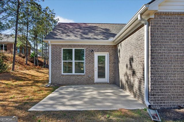 843 Crossroads Court, Social Circle, GA 30025