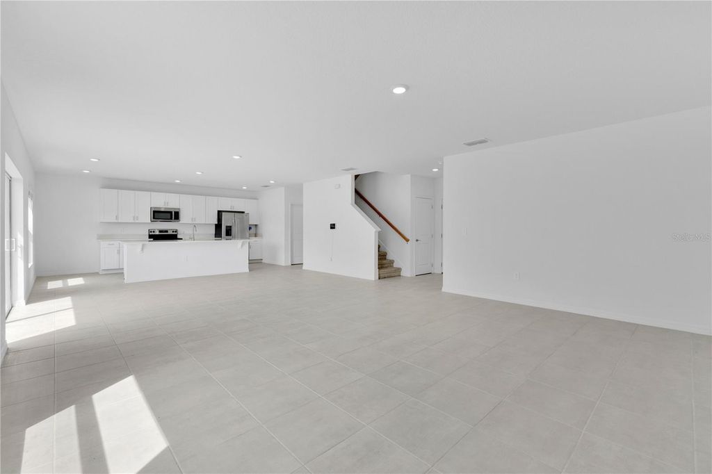 Image 2 of property listing at 557 PINK IBIS BEND, St Cloud, FL 34772