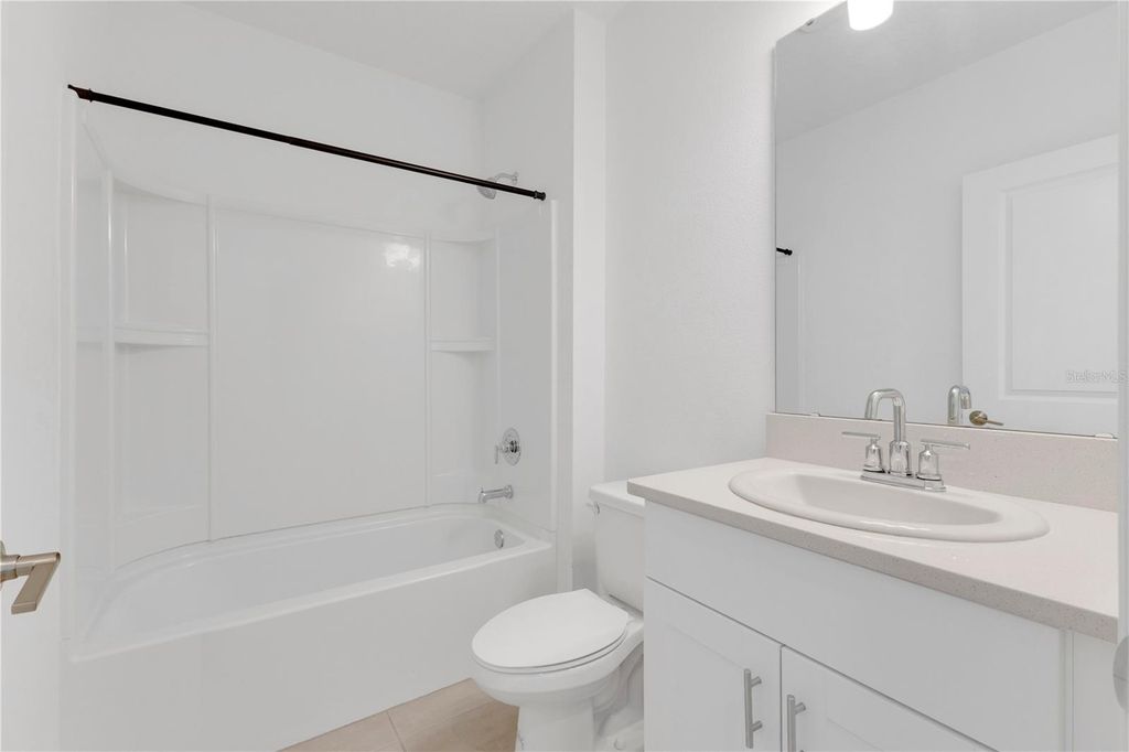 Image 11 of property listing at 557 PINK IBIS BEND, St Cloud, FL 34772