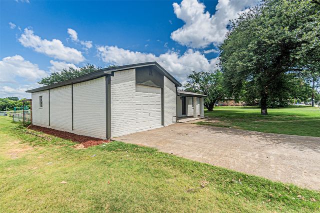 5307 Kelly Elliott, Arlington, TX 76017