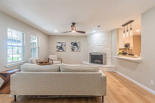 5307 Kelly Elliott, Arlington, TX 76017