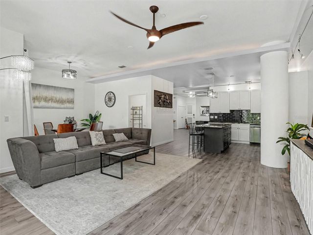 1 S EOLA DRIVE 1, Orlando, FL 32801