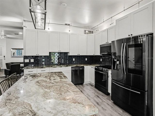 1 S EOLA DRIVE 1, Orlando, FL 32801