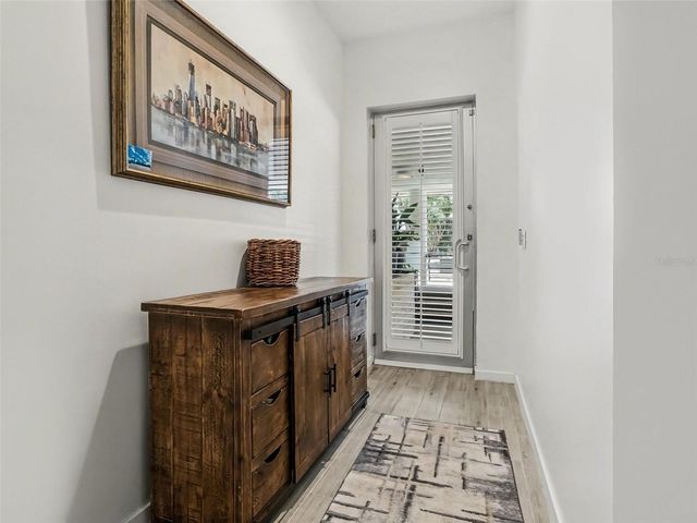1 S EOLA DRIVE 1, Orlando, FL 32801