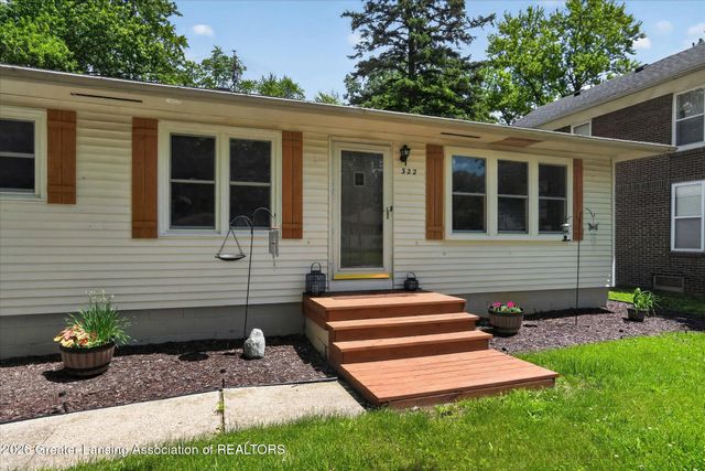 322 N Deerfield Avenue, Lansing, MI 48917