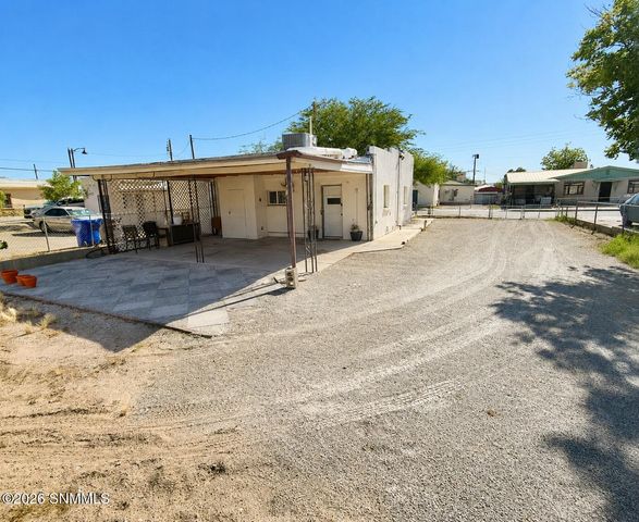 714 N San Pedro Street, Las Cruces, NM 88001