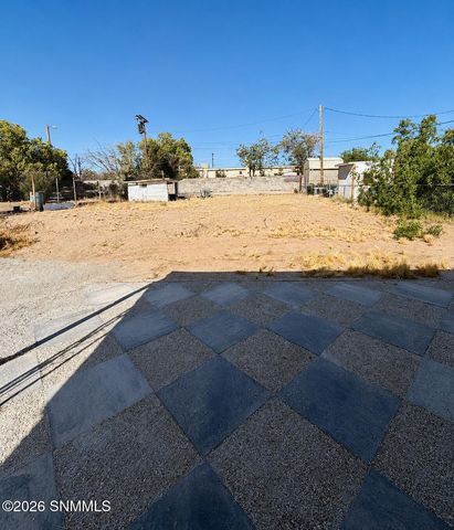 714 N San Pedro Street, Las Cruces, NM 88001