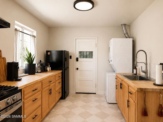714 N San Pedro Street, Las Cruces, NM 88001