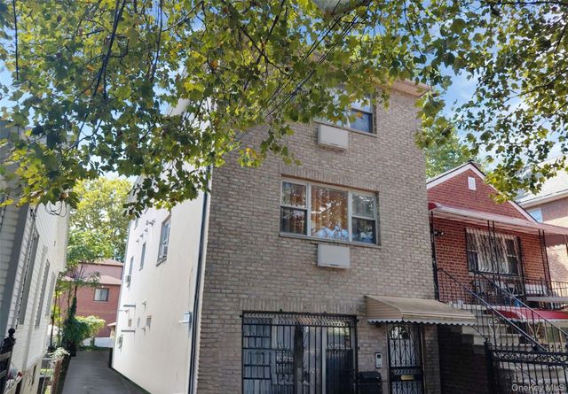 1022 E 232nd Street, Bronx, NY 10466