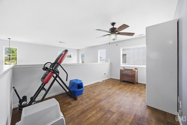 10815 Grand Prairie Drive, Bakersfield, CA 93311