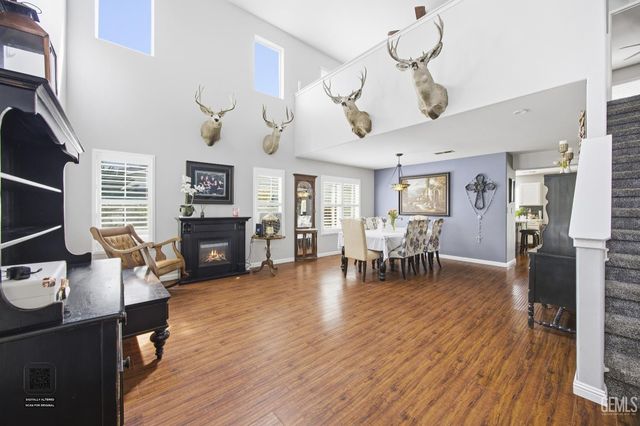 10815 Grand Prairie Drive, Bakersfield, CA 93311