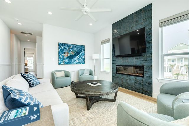 11371 Starfish, Galveston, TX 77554