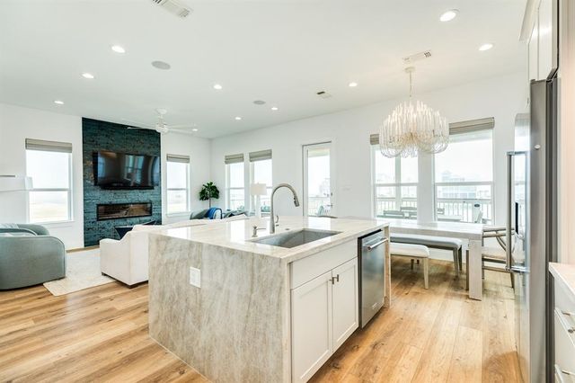11371 Starfish, Galveston, TX 77554