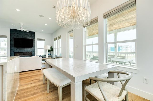 11371 Starfish, Galveston, TX 77554