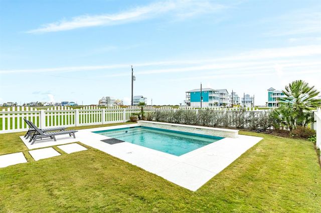 11371 Starfish, Galveston, TX 77554
