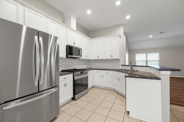 8726 Headstall Drive, Tomball, TX 77375