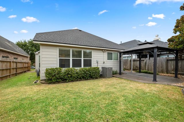 8726 Headstall Drive, Tomball, TX 77375