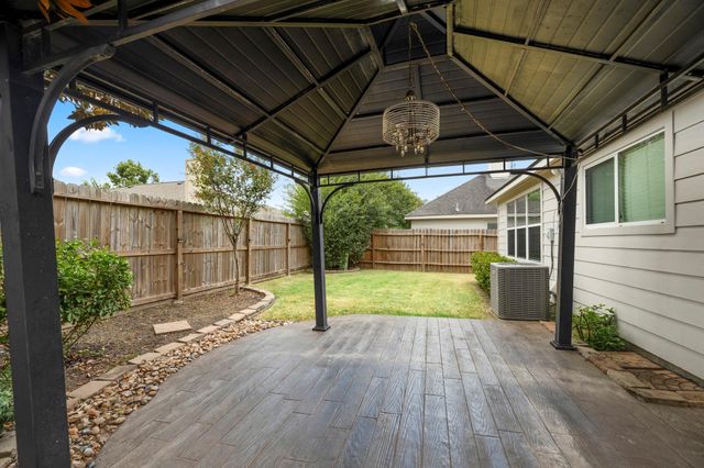 8726 Headstall Drive, Tomball, TX 77375