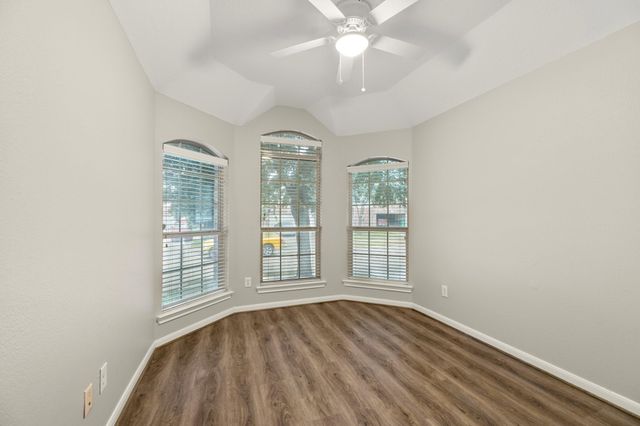 8726 Headstall Drive, Tomball, TX 77375