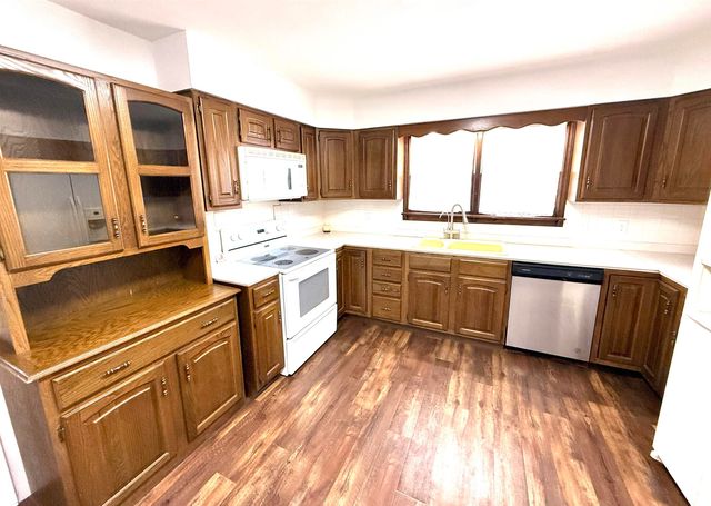 504 W Anthony Ave, Medicine Lodge, KS 67104