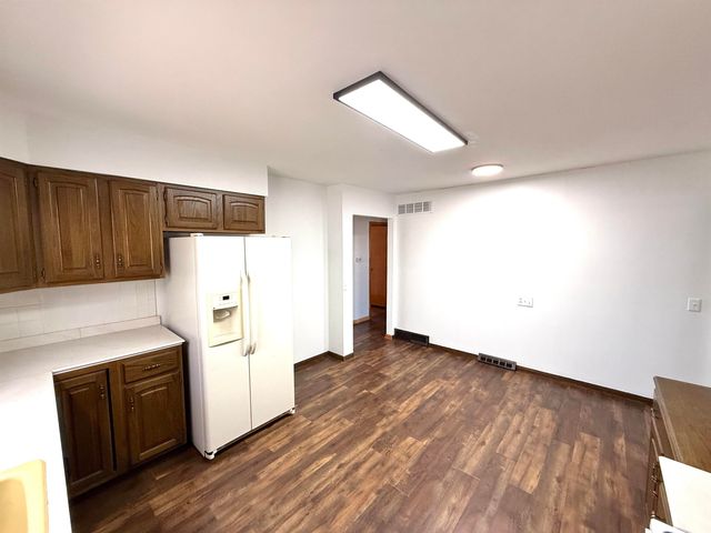 504 W Anthony Ave, Medicine Lodge, KS 67104